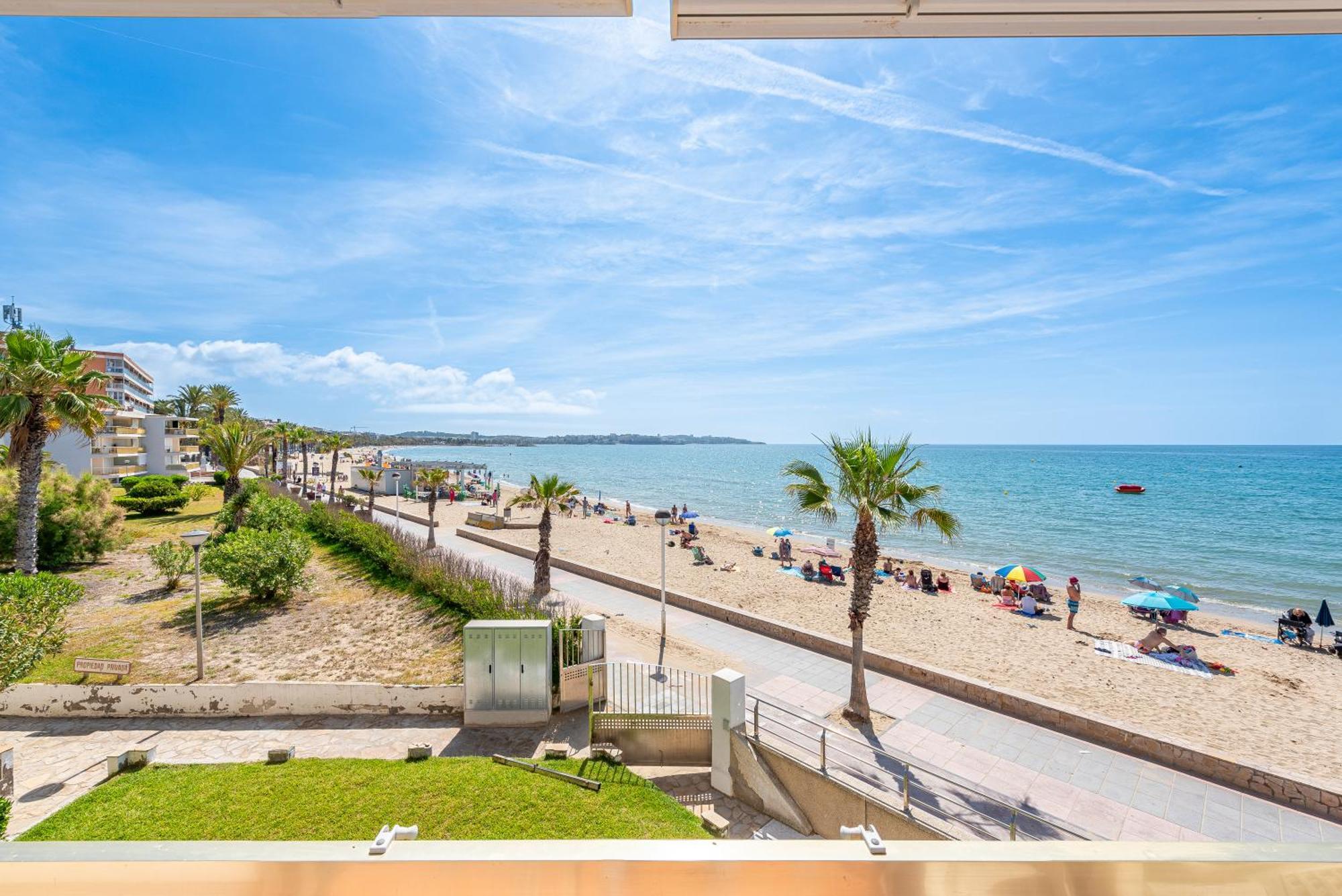 קמברילס Apartamento Frente Al Mar מראה חיצוני תמונה