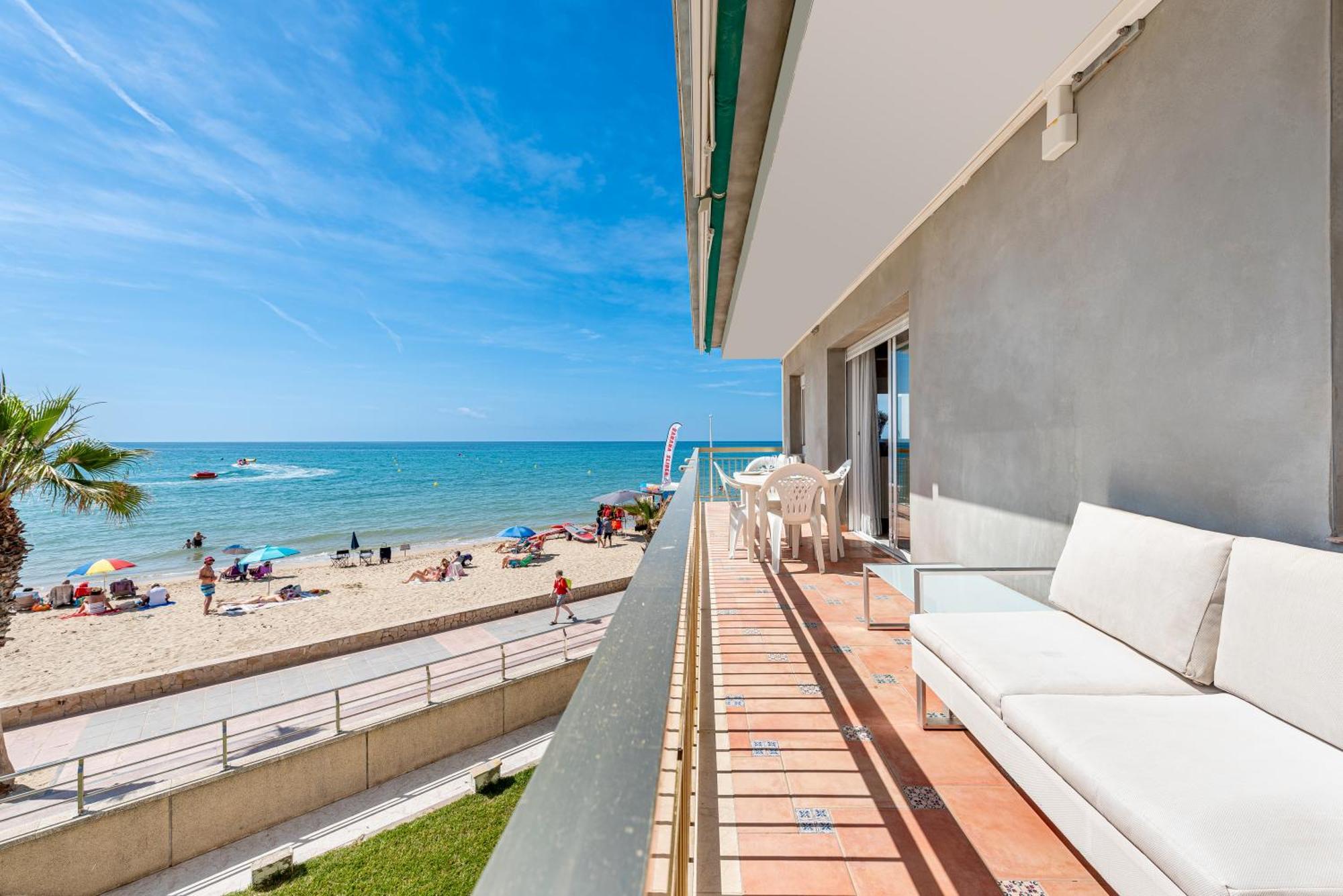 קמברילס Apartamento Frente Al Mar מראה חיצוני תמונה