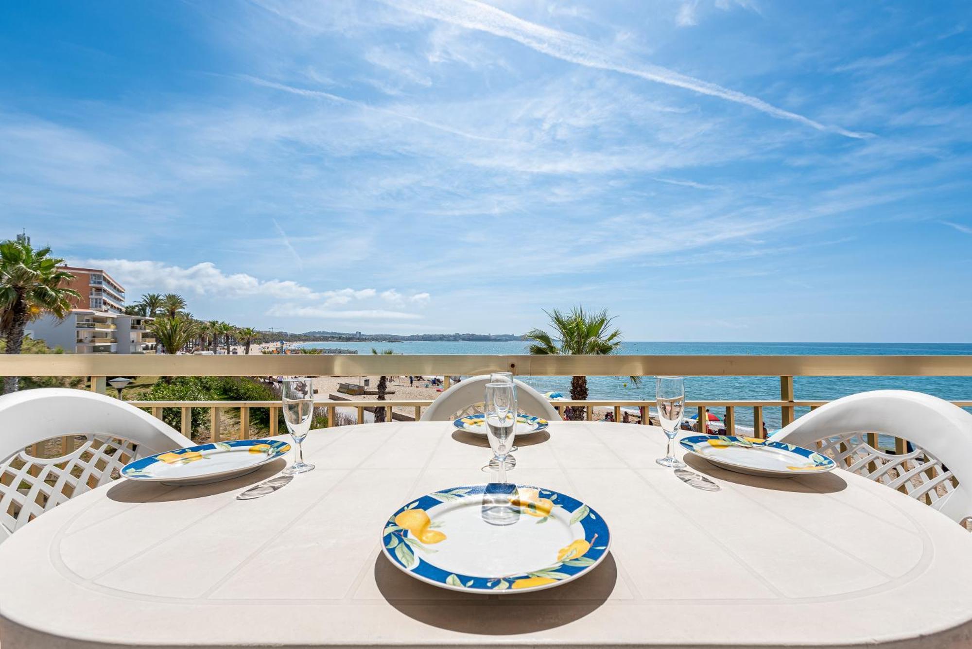 קמברילס Apartamento Frente Al Mar מראה חיצוני תמונה